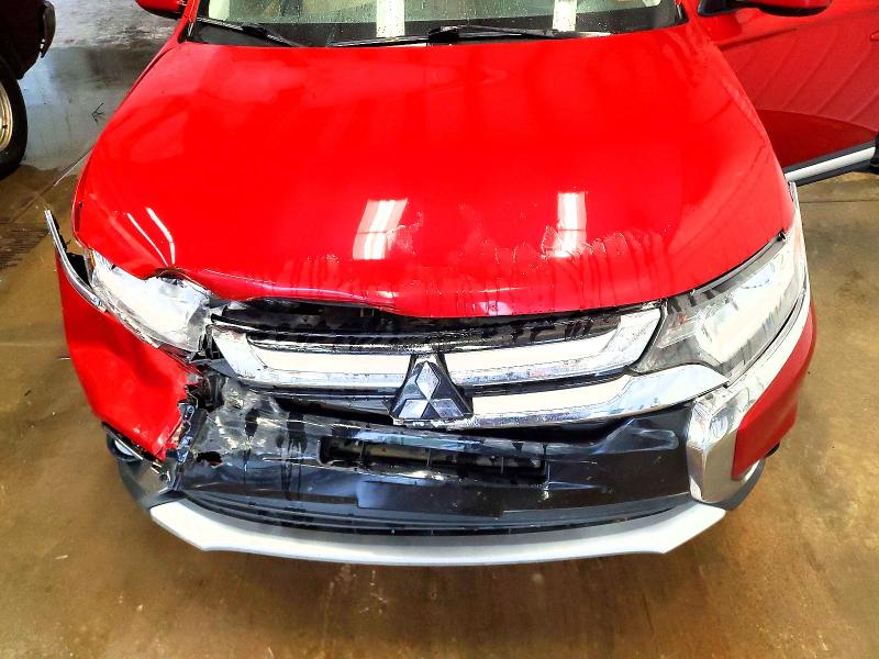 2018 Mitsubishi Outlander მანქანა იყიდება აუქციონზე, vin: JA4AZ3A33JZ010520, აუქციონის ნომერი: 63466726