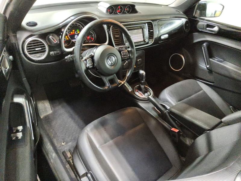 2013 Volkswagen Beetle მანქანა იყიდება აუქციონზე, vin: 3VW5L7AT7DM825838, აუქციონის ნომერი: 63707566