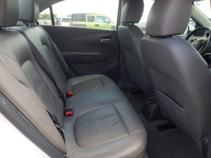 62864606 :رقم المزاد ، 1G1JE5SB6D4186345 vin ، 2013 Chevrolet Sonic مزاد بيع