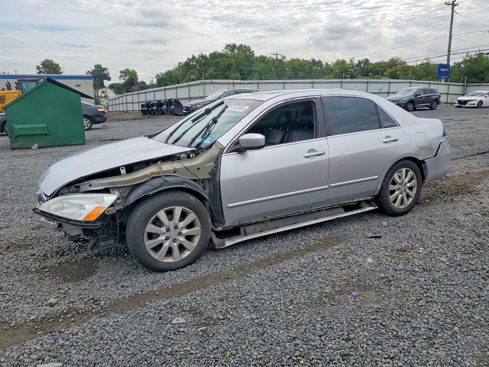 Продажа на аукционе авто 2006 Honda Accord, vin: 1HGCM56826A111200, номер лота: 67013956