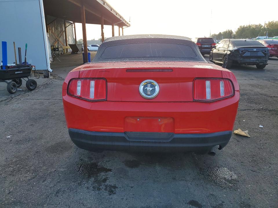 2010 Ford Mustang მანქანა იყიდება აუქციონზე, vin: 1ZVBP8EN7A5177220, აუქციონის ნომერი: 65107406