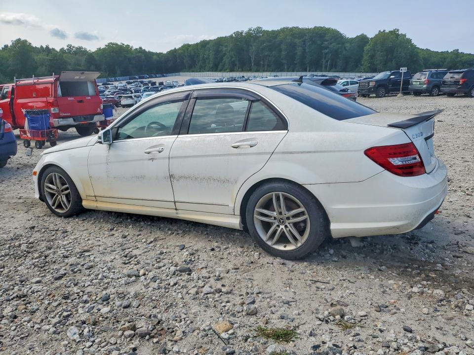 Продаж на аукціоні авто 2013 Mercedes-benz C, vin: WDDGF8AB9DR293349, номер лоту: 64382476
