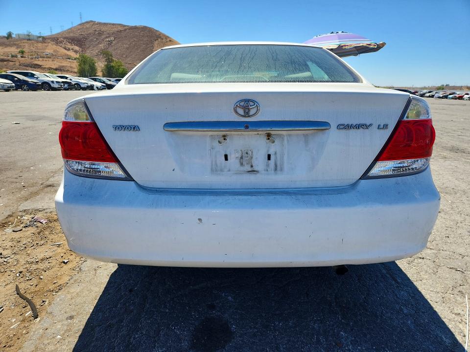 2005 Toyota Camry მანქანა იყიდება აუქციონზე, vin: 4T1BE30K25U388678, აუქციონის ნომერი: 65752056