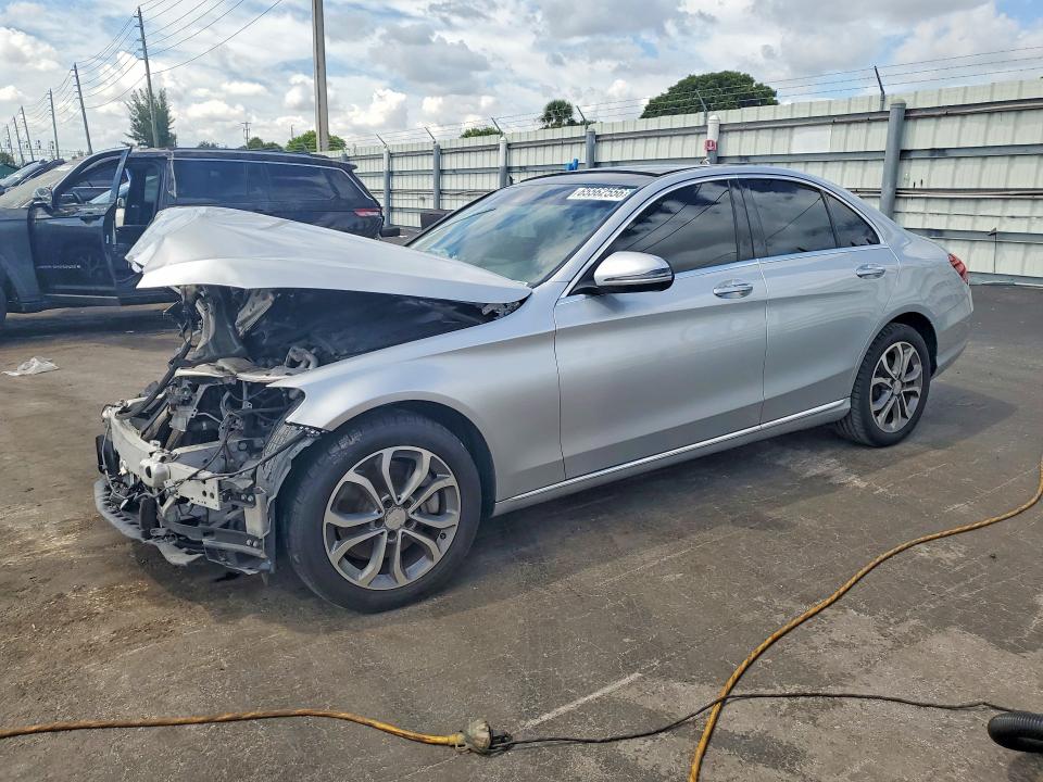 65562556 :رقم المزاد ، WDDWF4KB5HR225543 vin ، 2017 Mercedes-benz C مزاد بيع