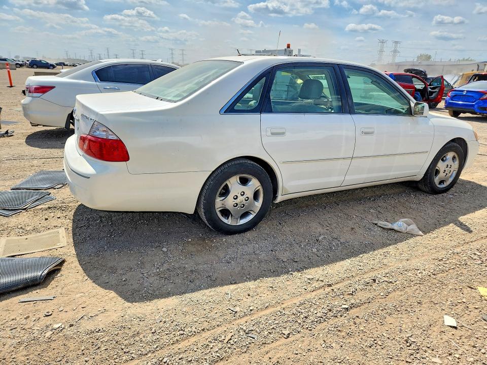 66307806 :رقم المزاد ، 4T1BF28B73U309160 vin ، 2003 Toyota Avalon مزاد بيع