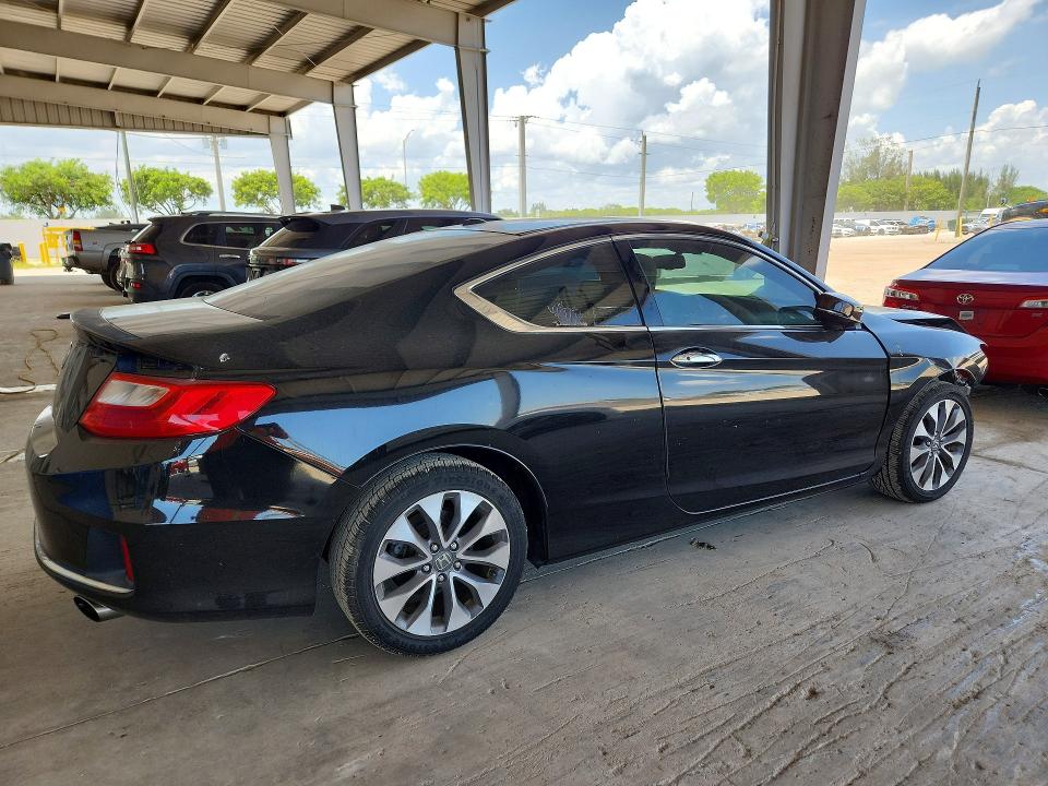 2015 Honda Accord მანქანა იყიდება აუქციონზე, vin: 1HGCT1B83FA010684, აუქციონის ნომერი: 63649306