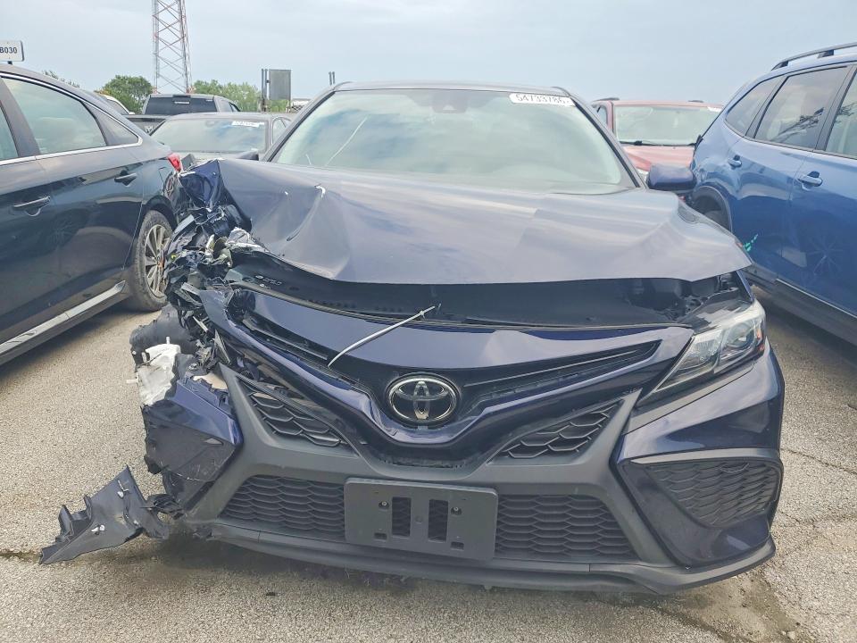 Продажа на аукционе авто 2021 Toyota Camry, vin: 4T1G11AK4MU422848, номер лота: 54733786