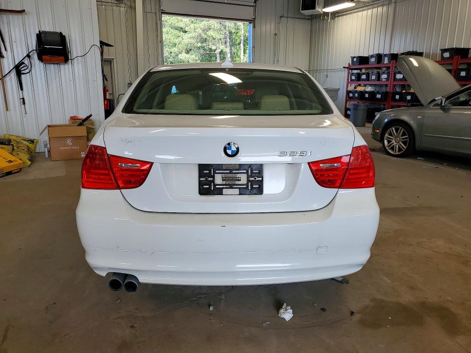 Продажа на аукционе авто 2009 Bmw 328, vin: WBAPK53519A511377, номер лота: 64040646