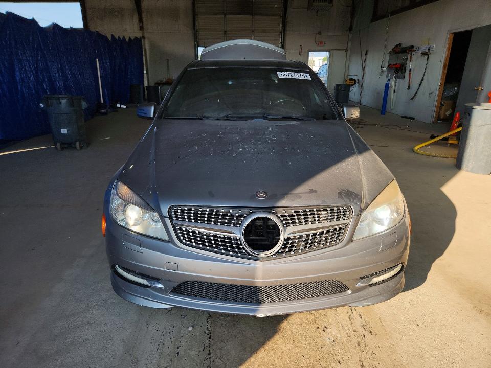 2011 Mercedes-benz C მანქანა იყიდება აუქციონზე, vin: WDDGF5GB7BR136079, აუქციონის ნომერი: 66727476
