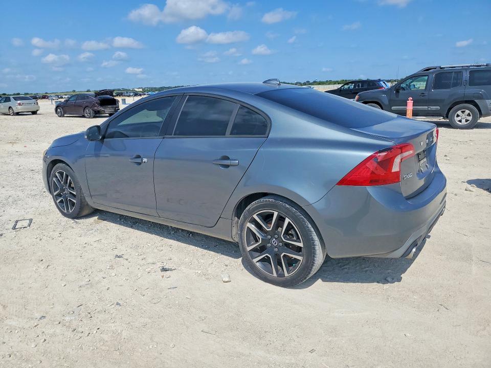 Aukcja sprzedaży 2017 Volvo S60, vin: YV126MFL6H2420677, numer aukcji: 64144326