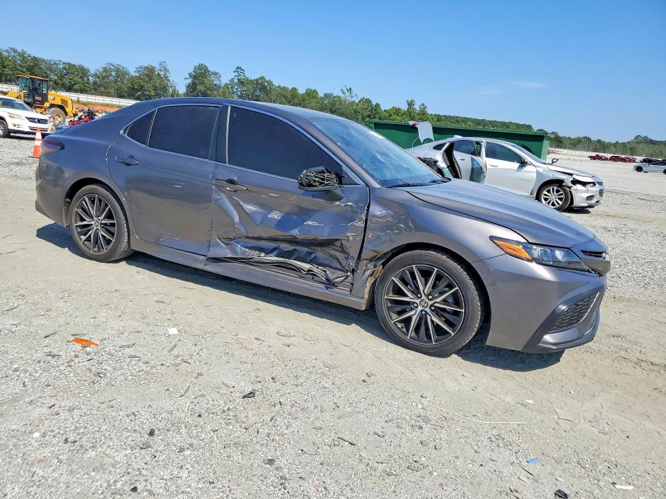 2021 Toyota Camry მანქანა იყიდება აუქციონზე, vin: 4T1G11AK4MU483875, აუქციონის ნომერი: 66484576
