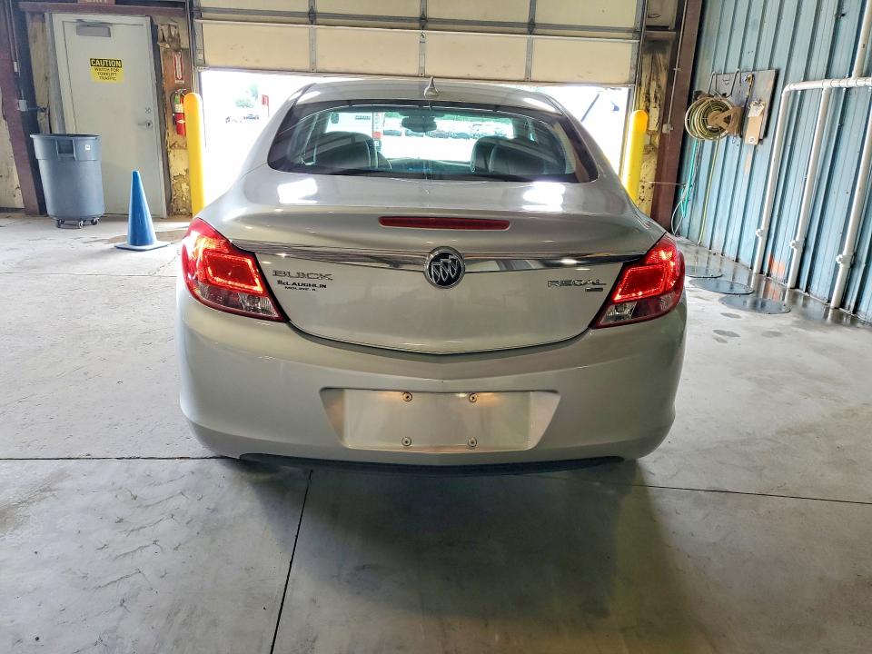 65670276 :رقم المزاد ، 2G4GN5EC4B9185495 vin ، 2011 Buick Regal مزاد بيع