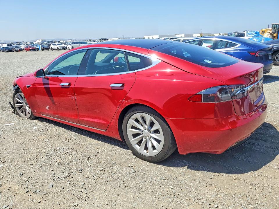 Продажа на аукционе авто 2018 Tesla Model S, vin: 5YJSA1E22JF281176, номер лота: 64141906