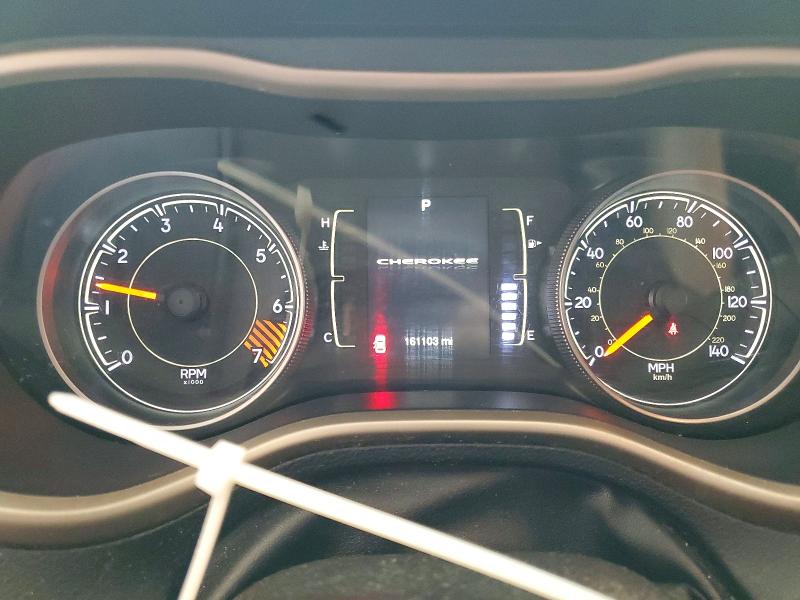 66554946 :رقم المزاد ، 1C4PJLCB7FW790705 vin ، 2015 Jeep Cherokee مزاد بيع