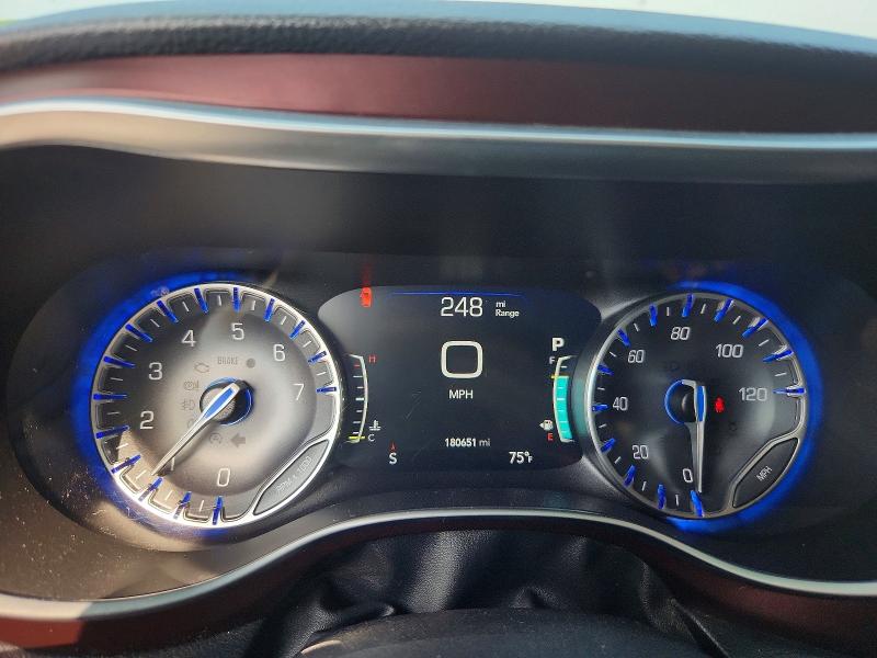 63127236 :رقم المزاد ، 2C4RC1GG9HR751686 vin ، 2017 Chrysler Pacifica مزاد بيع