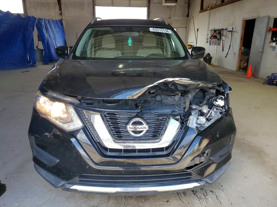 63315156 :رقم المزاد ، KNMAT2MT2HP511336 vin ، 2017 Nissan Rogue مزاد بيع