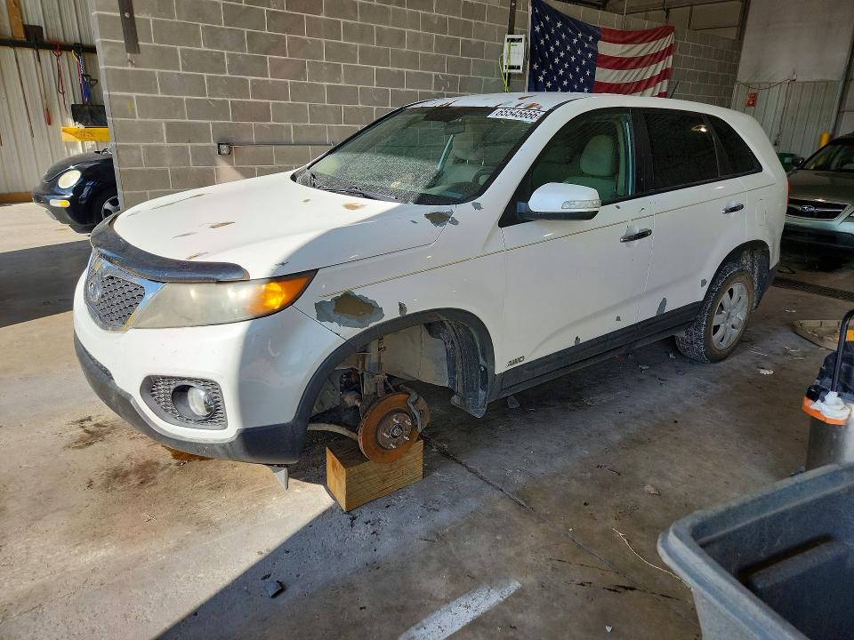 2011 Kia Sorento მანქანა იყიდება აუქციონზე, vin: 5XYKTCA13BG062434, აუქციონის ნომერი: 65545666