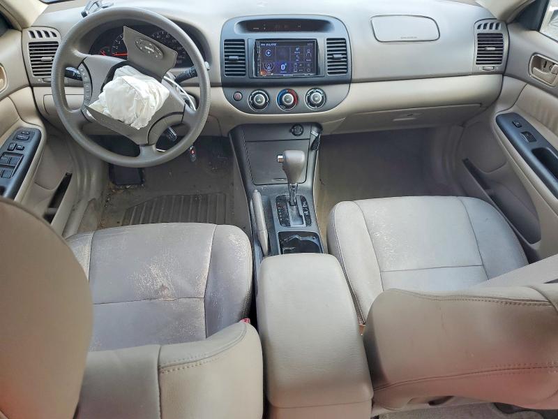 2005 Toyota Camry მანქანა იყიდება აუქციონზე, vin: 4T1BE30KX5U571651, აუქციონის ნომერი: 63644606