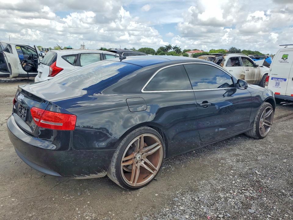 Продажа на аукционе авто 2010 Audi A5, vin: WAUVFAFR7AA006757, номер лота: 63644816