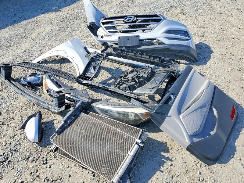 2017 Hyundai Tucson მანქანა იყიდება აუქციონზე, vin: KM8J3CA42HU280065, აუქციონის ნომერი: 63232836
