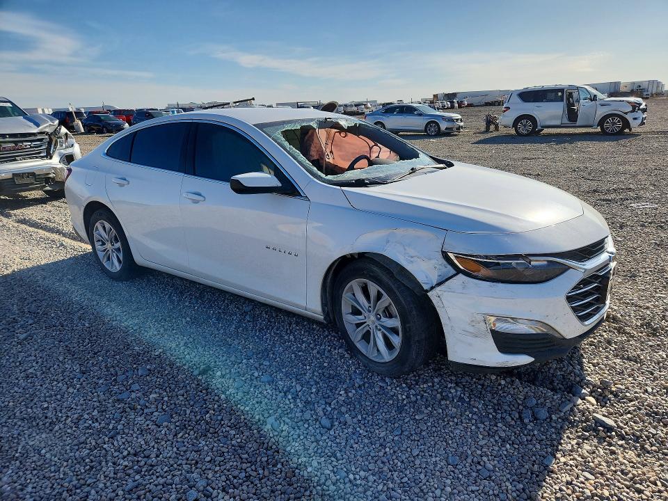 65640156 :رقم المزاد ، 1G1ZD5STXNF214667 vin ، 2022 Chevrolet Malibu مزاد بيع