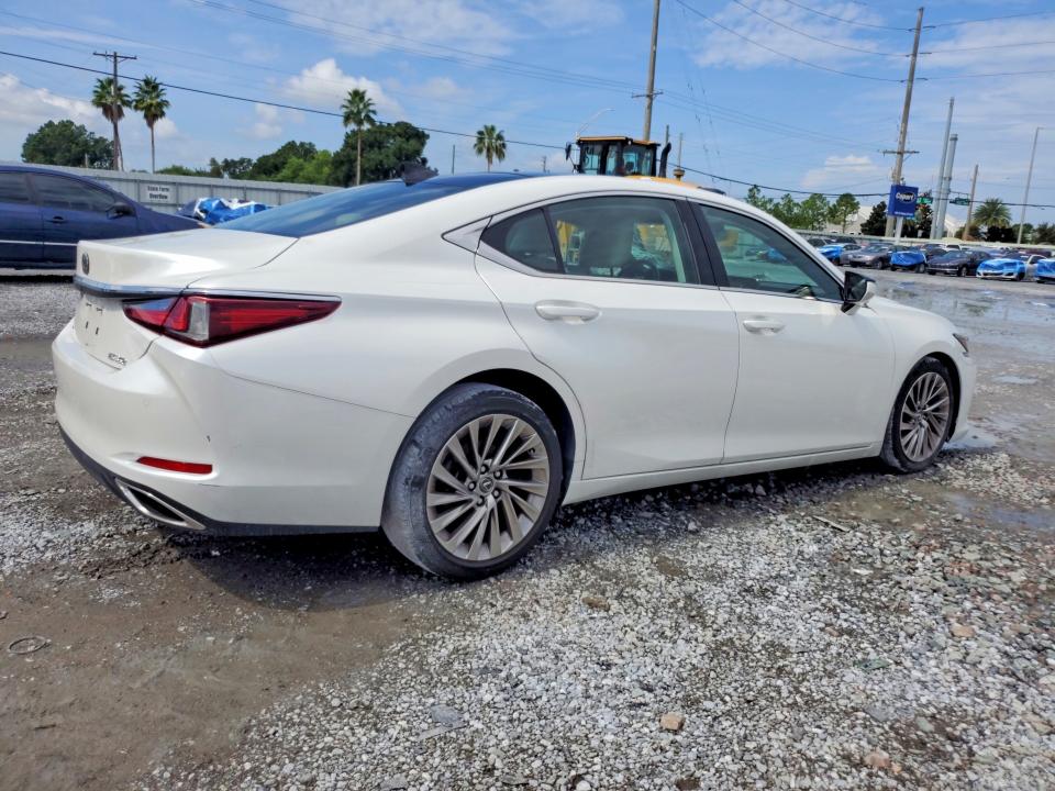 63733796 :رقم المزاد ، 58ABZ1B15KU013322 vin ، 2019 Lexus Es مزاد بيع