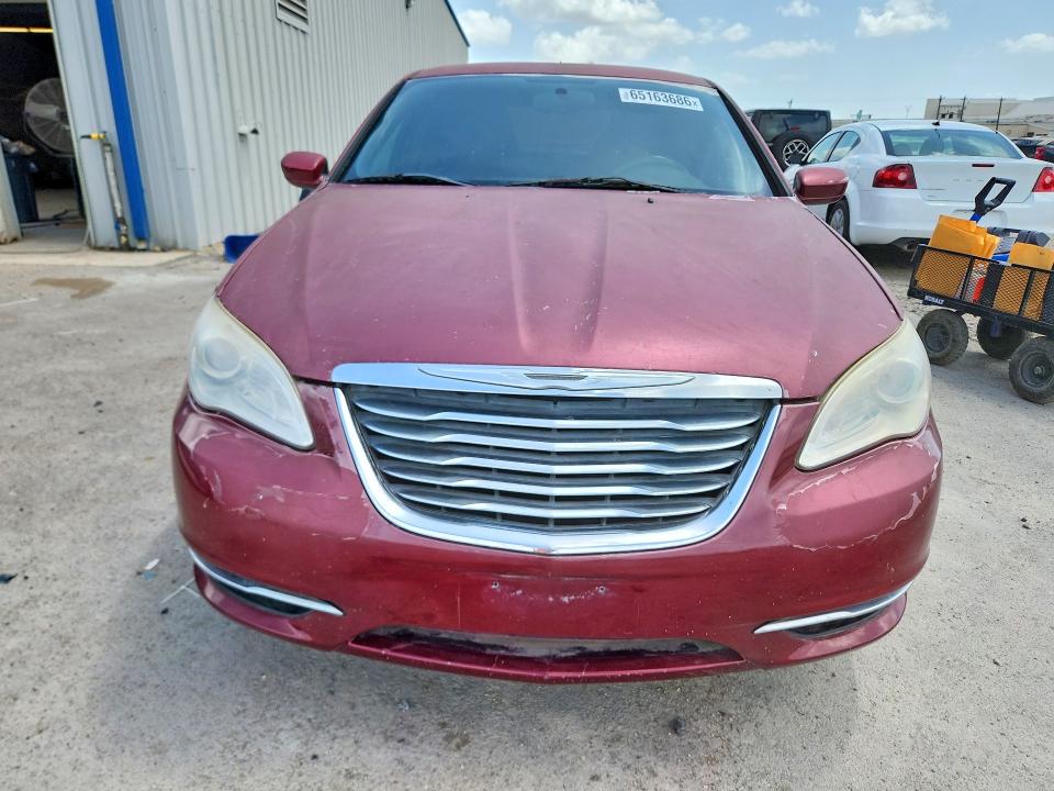 Продаж на аукціоні авто 2013 Chrysler 200, vin: 1C3CCBAB8DN669422, номер лоту: 65163686