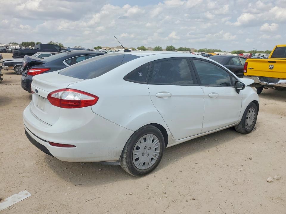 64126206 :رقم المزاد ، 3FADP4AJ9GM104236 vin ، 2016 Ford Fiesta مزاد بيع
