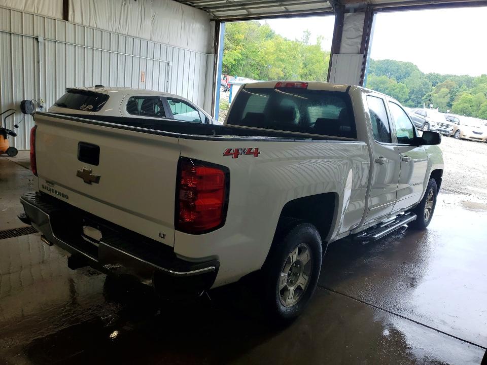 Продаж на аукціоні авто 2018 Chevrolet Silverado, vin: 2GCVKREC2J1108004, номер лоту: 64185176