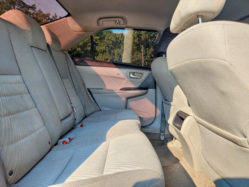 64401206 :رقم المزاد ، 4T1BD1FK3FU151889 vin ، 2015 Toyota Camry Hybrid مزاد بيع