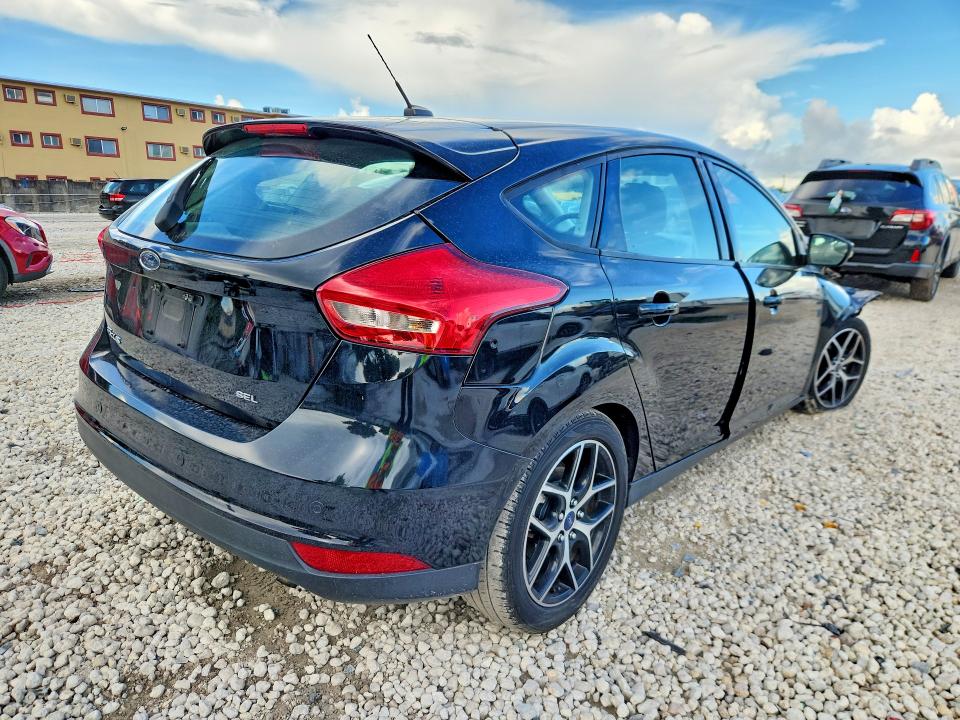 64008376 :رقم المزاد ، 1FADP3M28JL265863 vin ، 2018 Ford Focus مزاد بيع