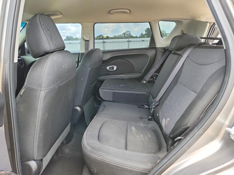 Продаж на аукціоні авто 2018 Kia Soul, vin: KNDJP3A52J7545895, номер лоту: 63849686