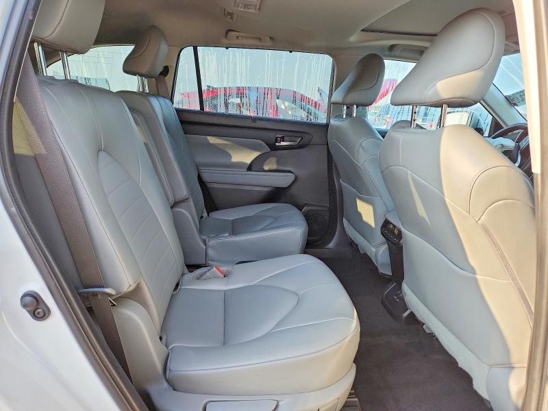 Продаж на аукціоні авто 2023 Toyota Highlander Hybrid, vin: 5TDKBRCH6PS120112, номер лоту: 65375536