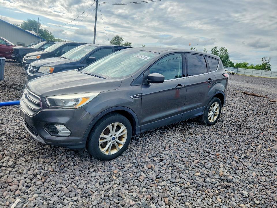 Продажа на аукционе авто 2017 Ford Escape, vin: 1FMCU9GD1HUC48000, номер лота: 63931136