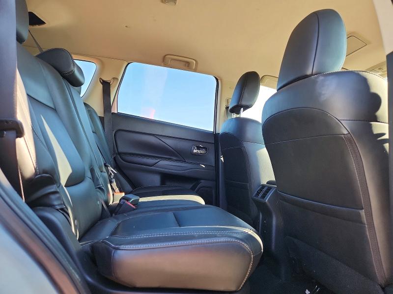 66004736 :رقم المزاد ، JA4AZ3A34KZ018465 vin ، 2019 Mitsubishi Outlander مزاد بيع