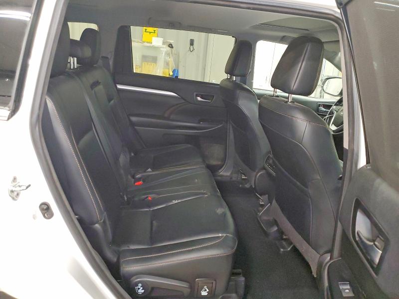 Aukcja sprzedaży 2018 Toyota Highlander, vin: 5TDJZRFH5JS857862, numer aukcji: 64259496