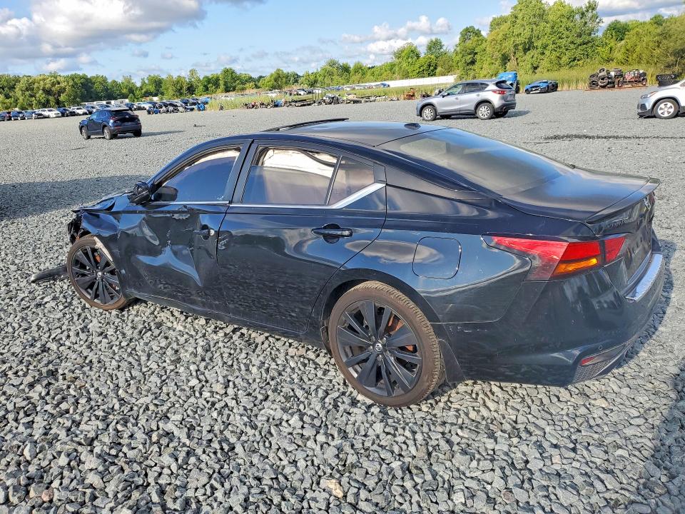 63520726 :رقم المزاد ، 1N4BL4CV9NN358227 vin ، 2022 Nissan Altima مزاد بيع