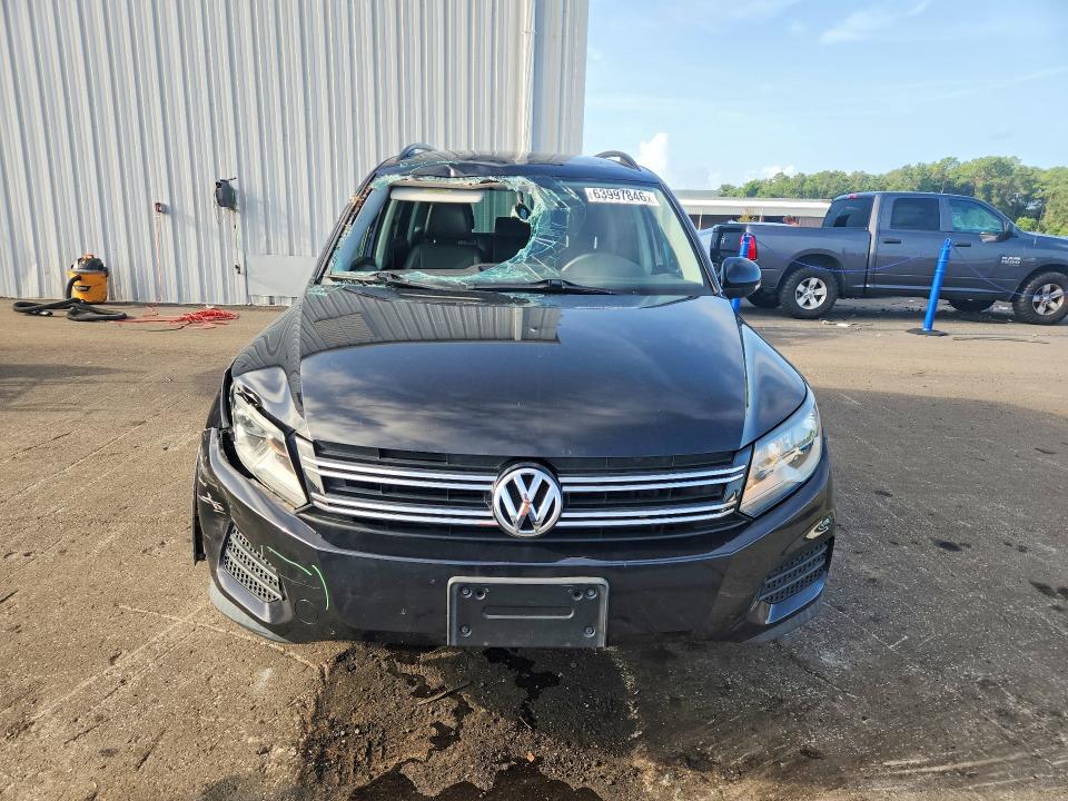 Продаж на аукціоні авто 2017 Volkswagen Tiguan, vin: WVGBV7AX0HK024793, номер лоту: 63997846