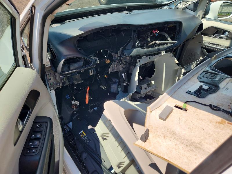 2020 Chrysler Pacifica მანქანა იყიდება აუქციონზე, vin: 2C4RC1FG1LR121719, აუქციონის ნომერი: 64303736