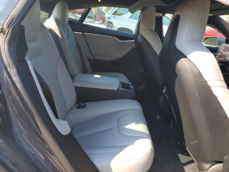 65498696 :رقم المزاد ، 5YJSA4H44FF081289 vin ، 2015 Tesla Model S مزاد بيع