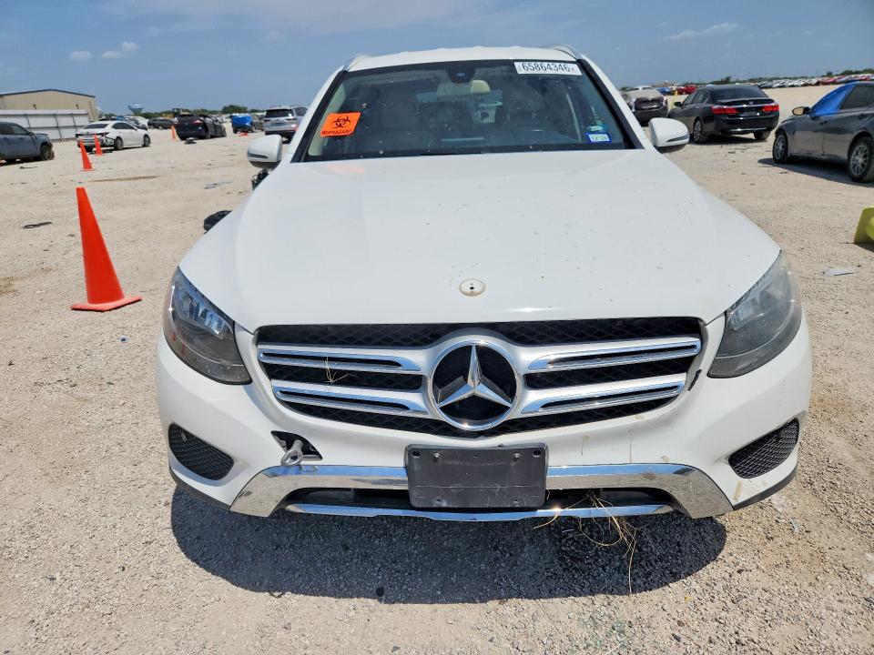 65864346 :رقم المزاد ، WDC0G4JB9HF224728 vin ، 2017 Mercedes-benz Glc مزاد بيع