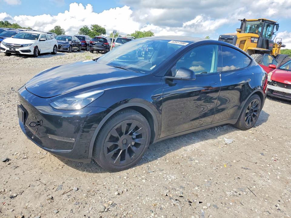 Auction sale of the 2023 Tesla Model Y, vin: 7SAYGAEE6PF769013, lot number: 63937596
