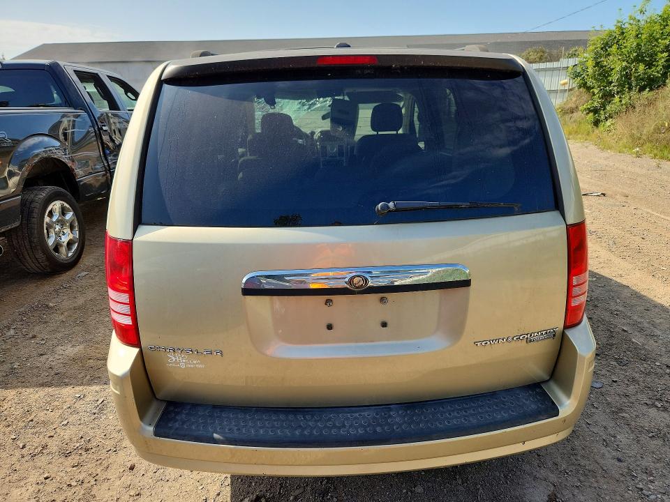 2010 Chrysler Town & Country მანქანა იყიდება აუქციონზე, vin: 2A4RR5D17AR380808, აუქციონის ნომერი: 65865196