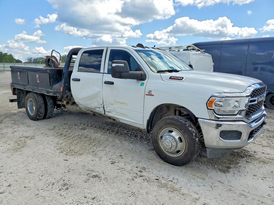 62934886 :رقم المزاد ، 3C7WRTCL7RG274413 vin ، 2024 Ram 3500 مزاد بيع