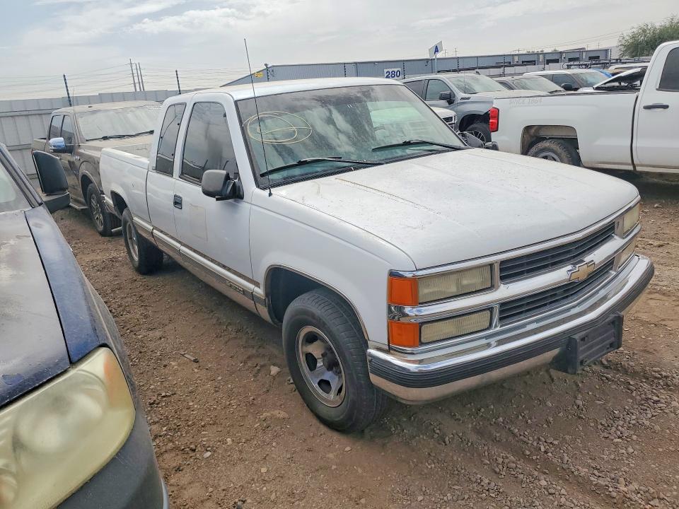 63345186 :رقم المزاد ، 1GCEC19M8VE107266 vin ، 1997 Chevrolet Gmt-400 مزاد بيع