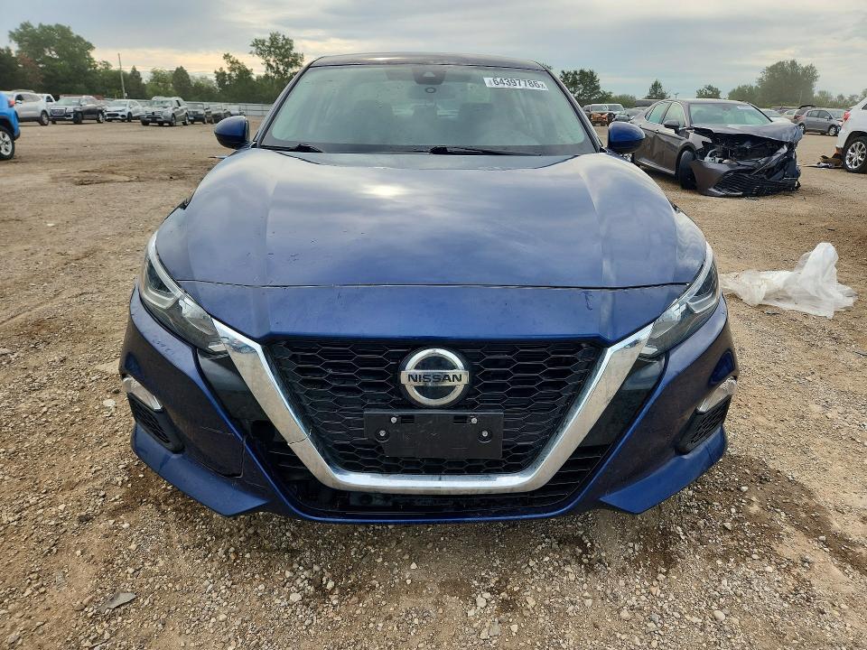 2021 Nissan Altima მანქანა იყიდება აუქციონზე, vin: 1N4BL4BV4MN391152, აუქციონის ნომერი: 64397786