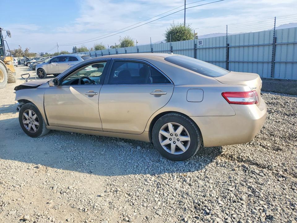 2010 Toyota Camry მანქანა იყიდება აუქციონზე, vin: 4T1BF3EKXAU022287, აუქციონის ნომერი: 64275986