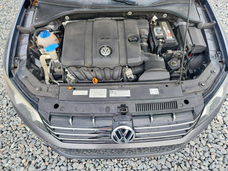 64082306 :رقم المزاد ، 1VWCH7A31DC021237 vin ، 2013 Volkswagen Passat مزاد بيع