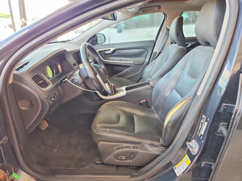 2015 Volvo S60 მანქანა იყიდება აუქციონზე, vin: YV140MFB2F1306065, აუქციონის ნომერი: 64632676
