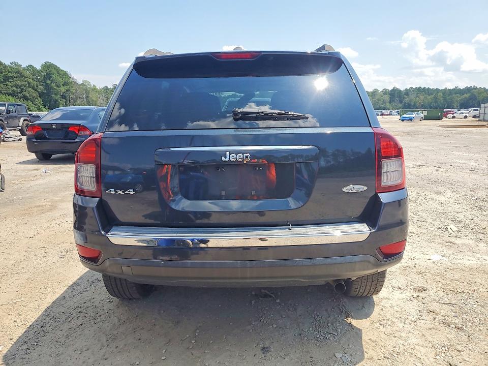 66176806 :رقم المزاد ، 1C4NJDEB4FD340404 vin ، 2015 Jeep Compass مزاد بيع